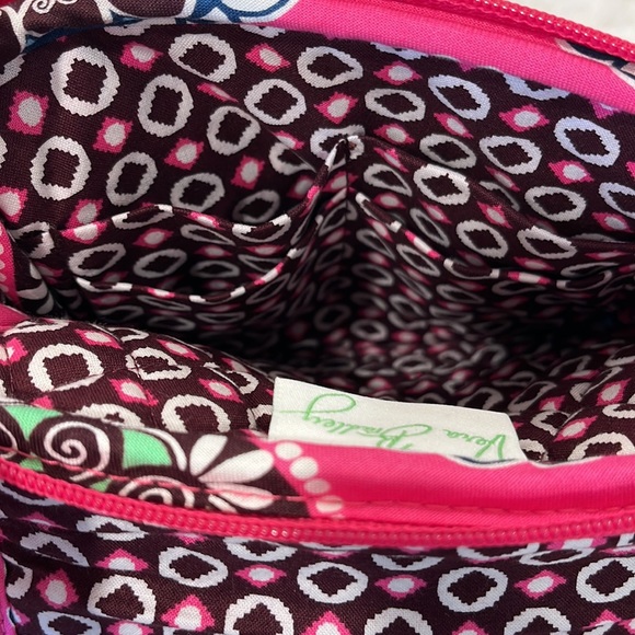 💗NWT💗 Vera Bradley Cupcakes Pink Mini Hipster - Picture 6 of 7